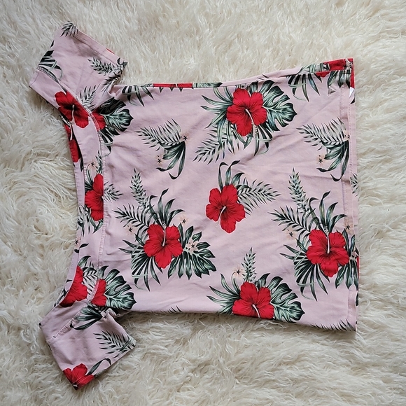 GUESS Tropical Floral Hibiscus Wide Neck Off Shoulder Cap Sleeve Top Pink - Picture 1 of 8